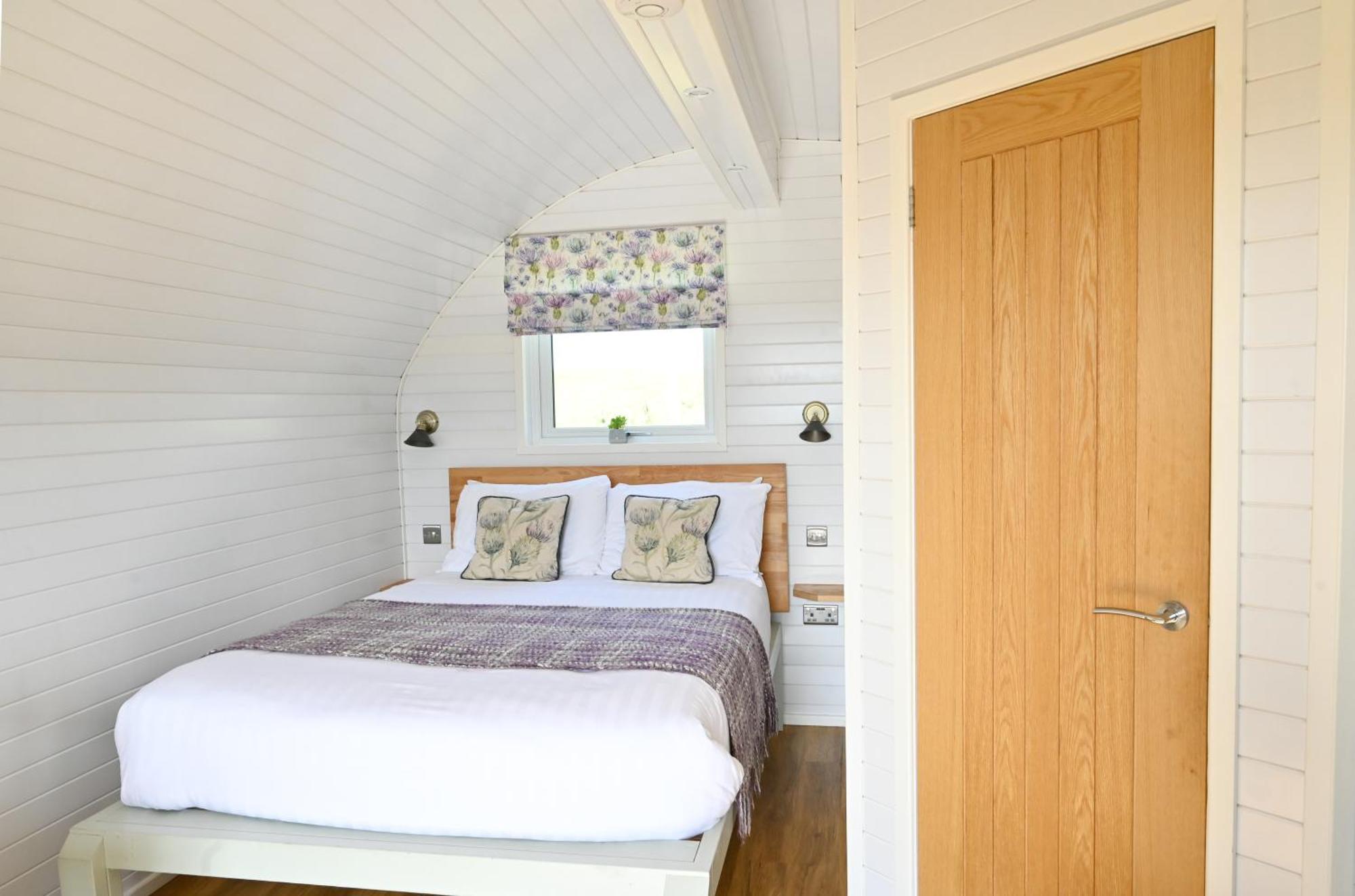 格拉斯哥Luxury Glamping Pods - The Heft & The Hirsel公寓 外观 照片